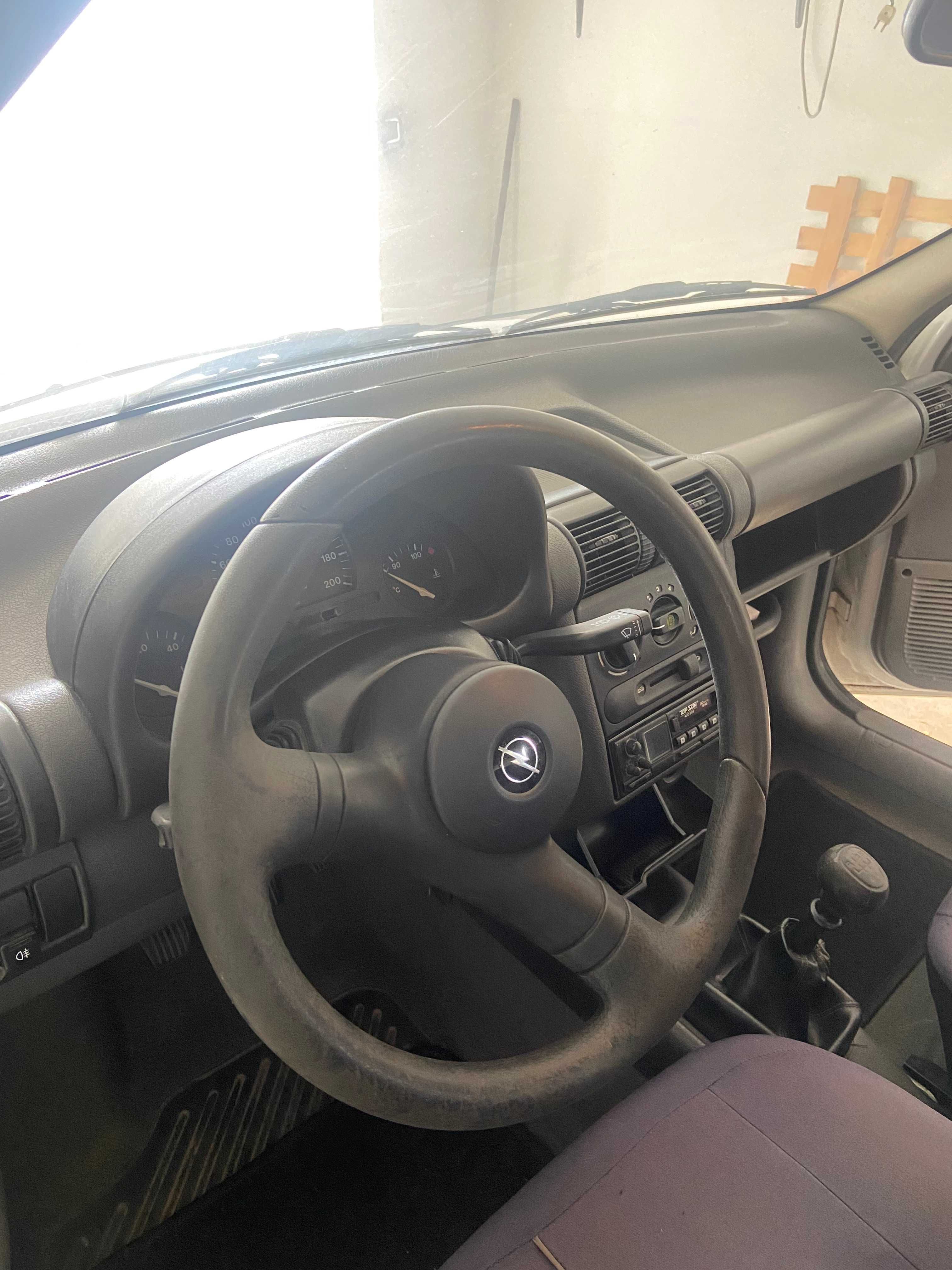 Opel Corsa B 1.2