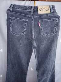 Продам джинсы новые производства Турции