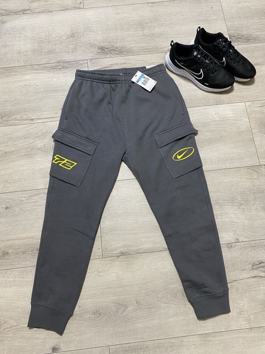 Чоловічій спортивний костюм Nike HJ 3967-021