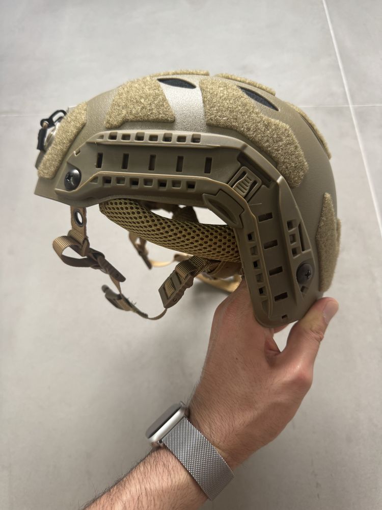 Capacete Fast SF Super High Cut Helmet (lightweight) – Tan (Airsoft)