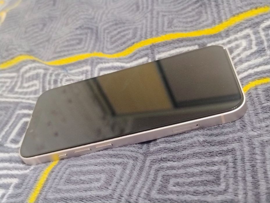 Apple iPhone 13, 128 Gb б/у