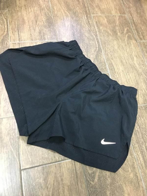 Шорти чоловічі Nike