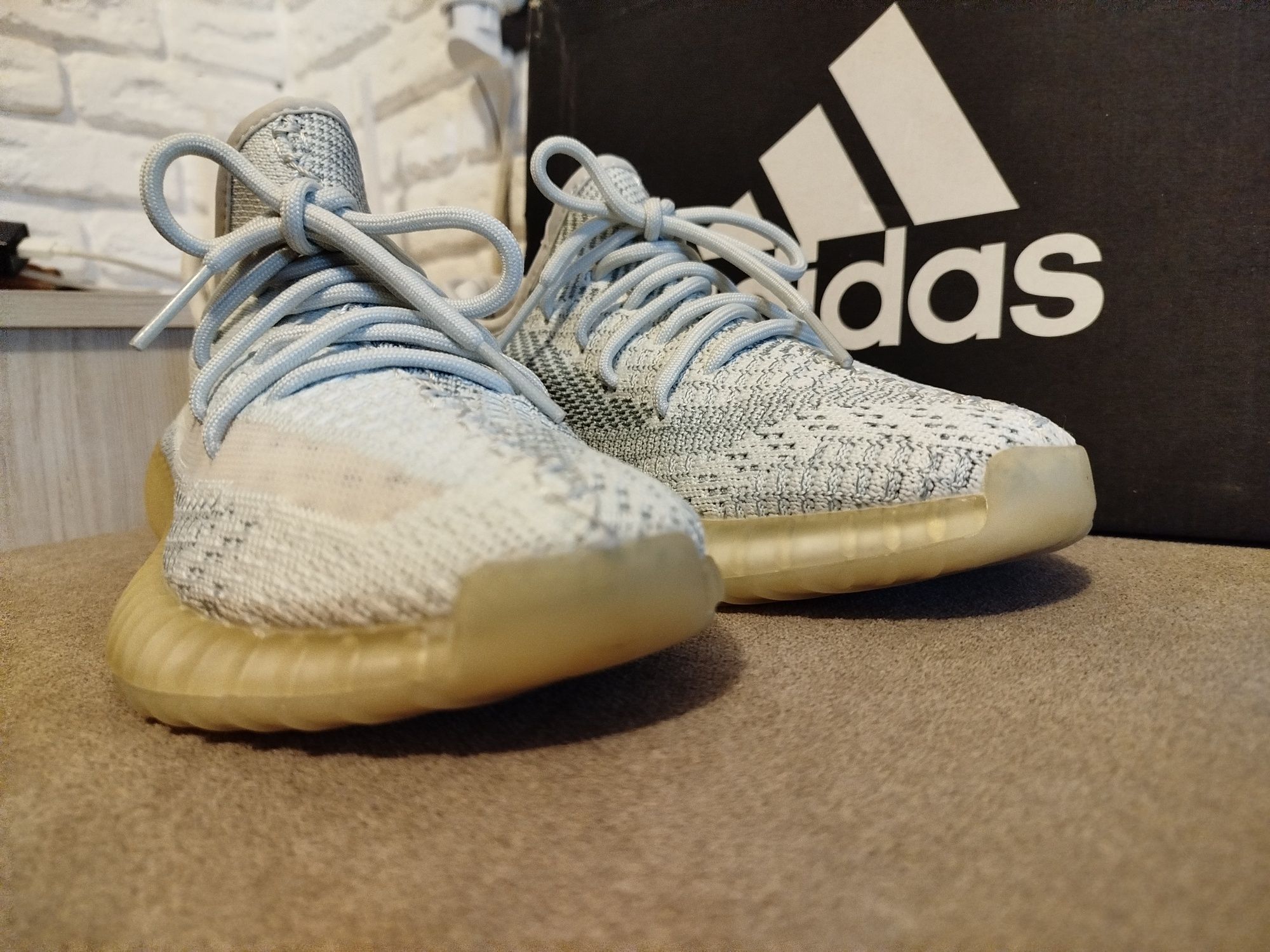 Чоловічі Кросівки Adidas Yezzy boost 25,5см