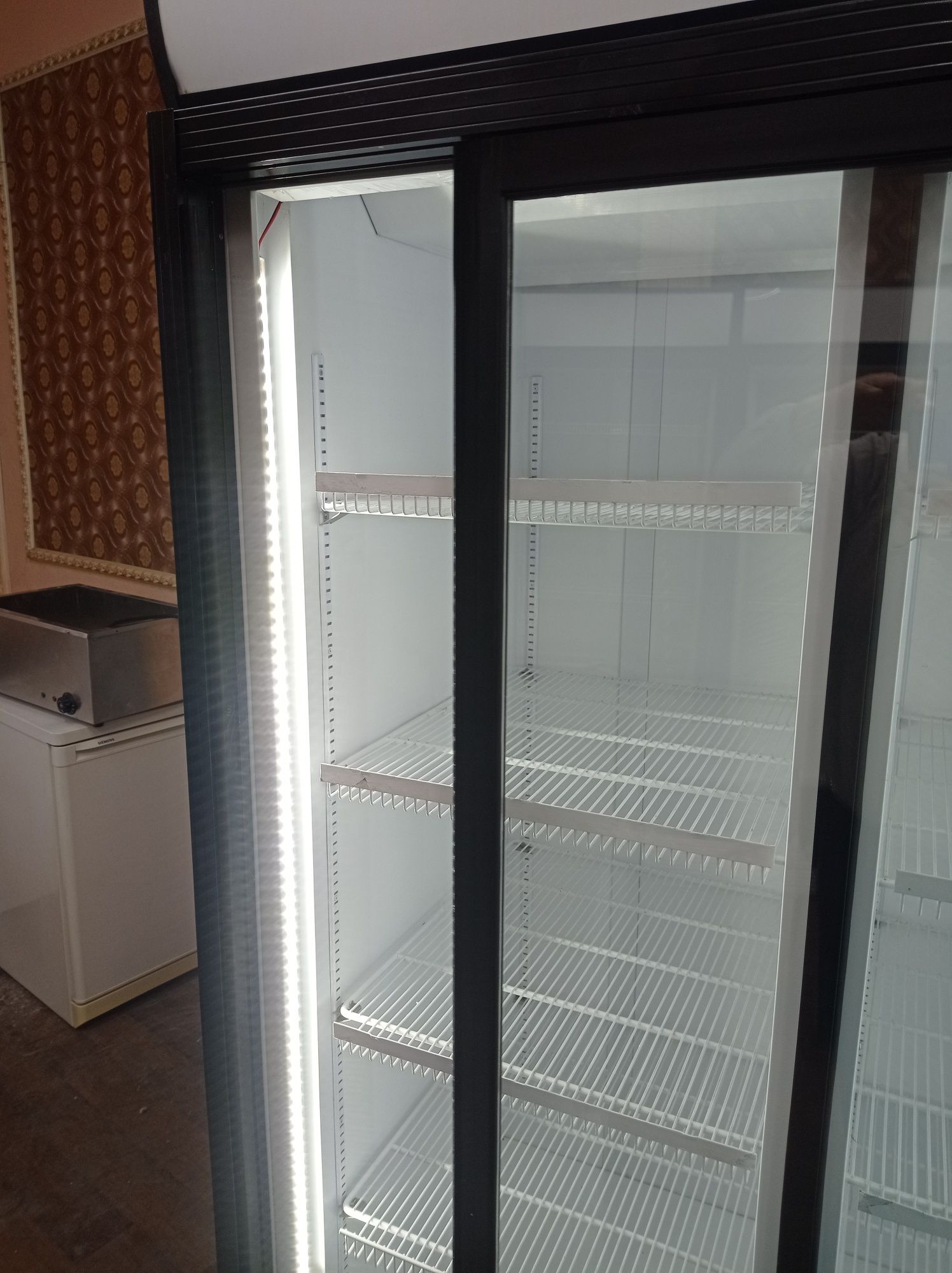 Холодильный шкаф Inter 1200 л купе