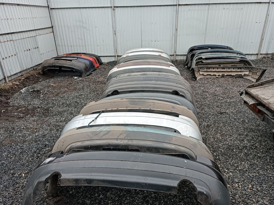 Задний бампер Ауди 100 с4 а6с5 а6с6 a4 b5 passat b5+ golf 4