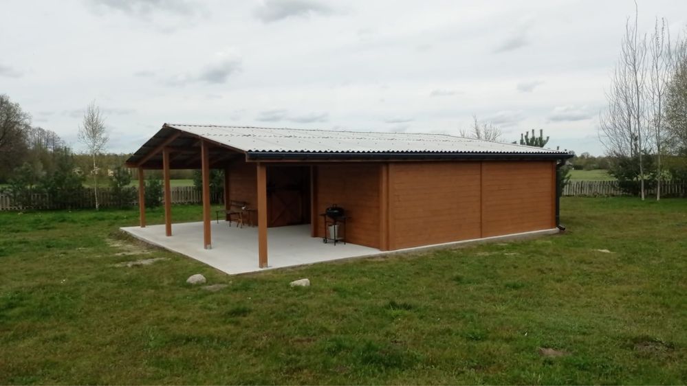 Konbox Dostepne w 7 dni. Końbox stajnia dla koni 4 boksy