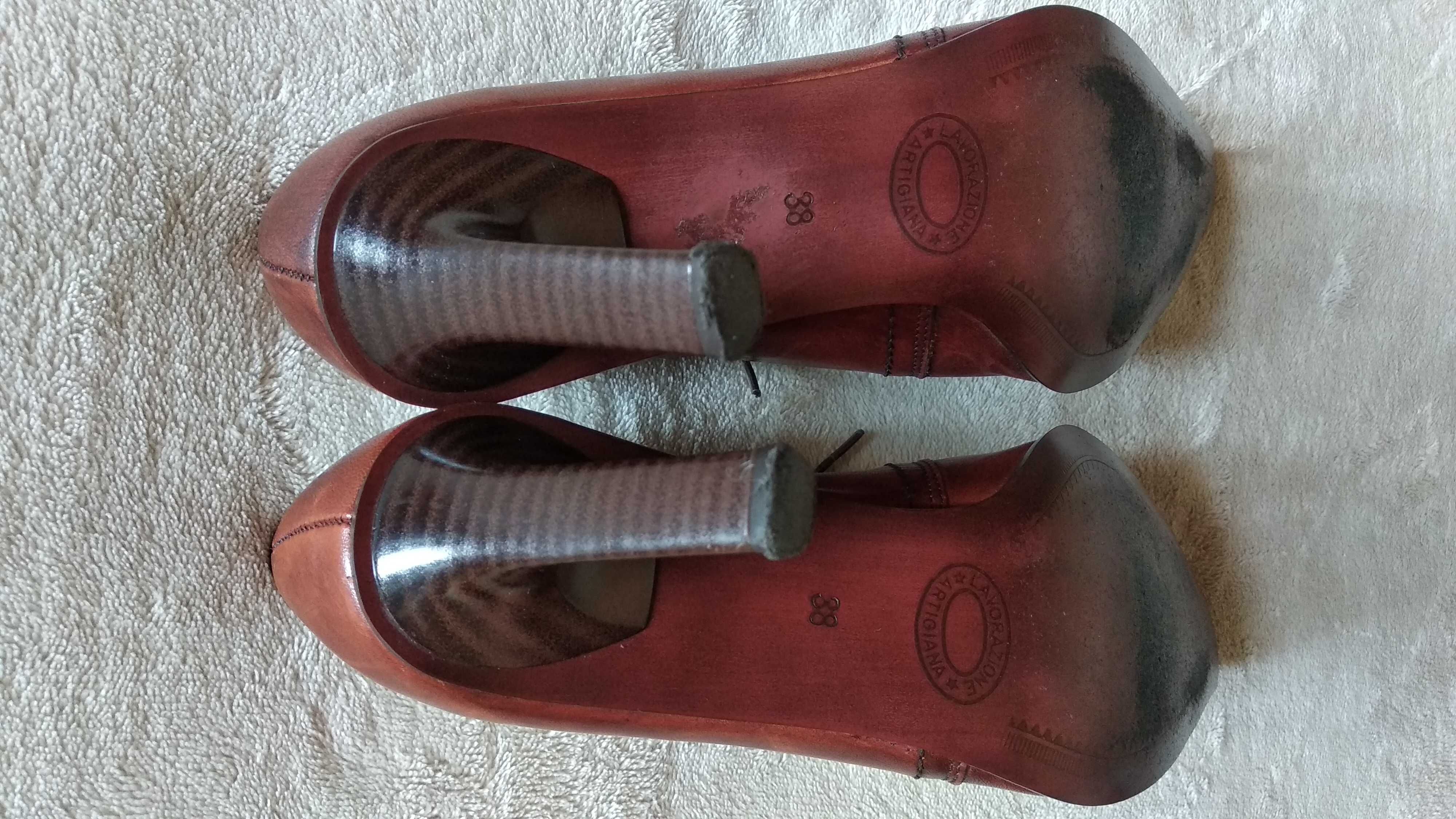 Buty botki sznurowane na obcasie LASOCKI skóra roz. 38 brązowe