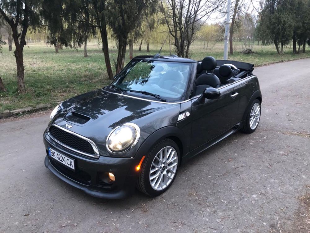 Продам MINI John Cooper Works cabriolet 2013