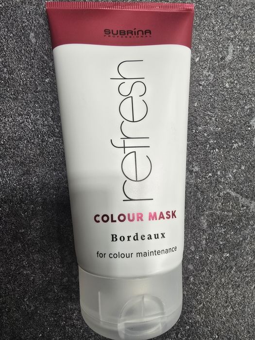 Maska do włosów nadająca kolor