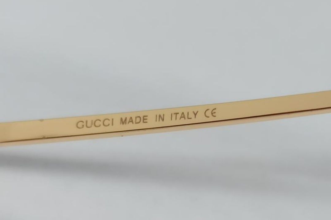 Gucci очки женские модные узкие коричневые в золотом металле