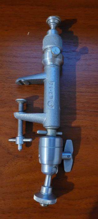 Струбцина - штатив фото.