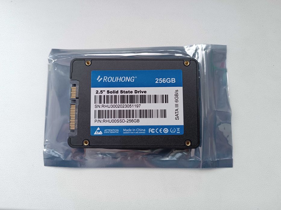 Новий Rouhong SSD 256 GB SATA 3