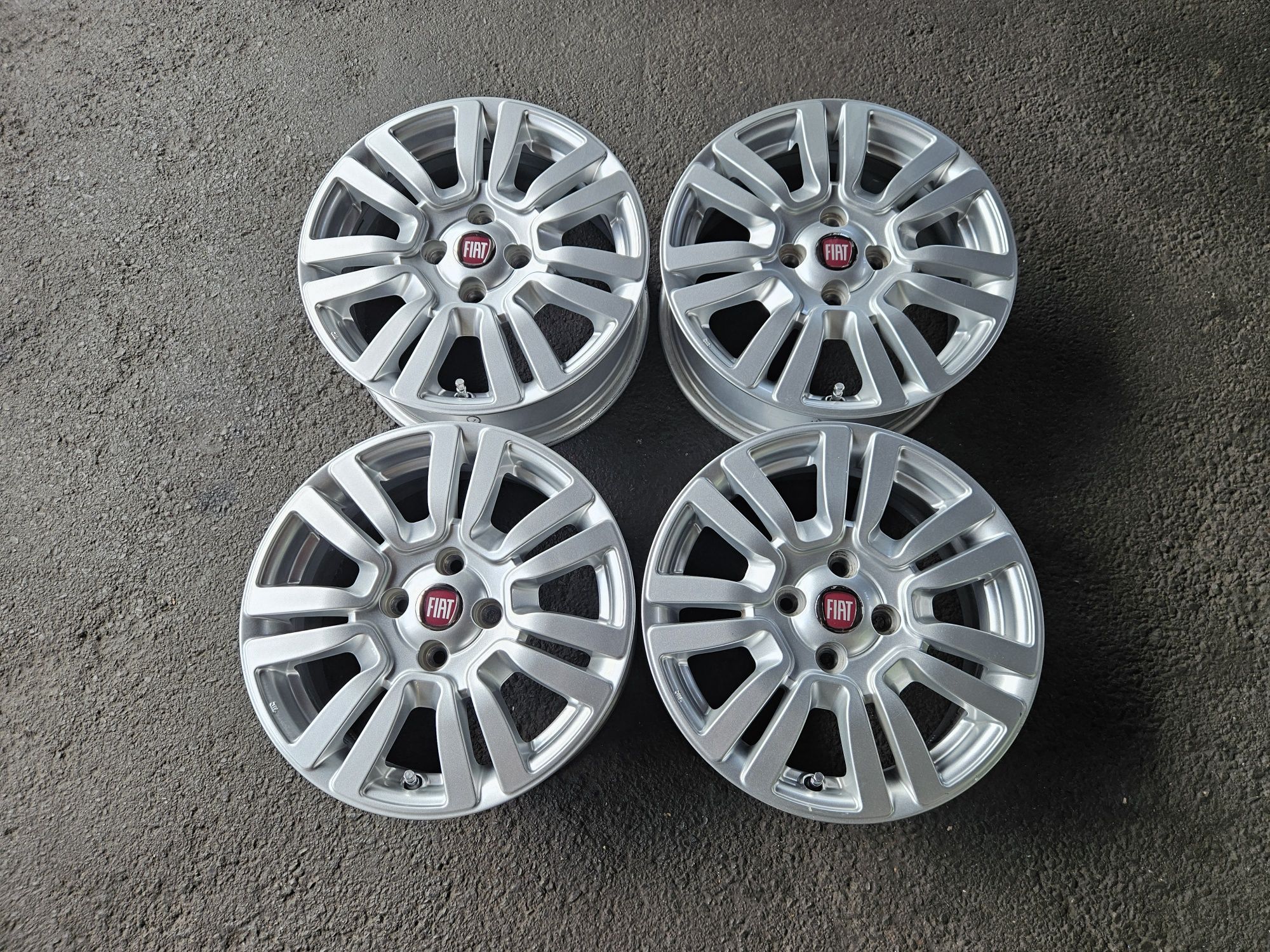Alufelgi Felgi Fiat Grande Punto 15 Cali 4x100 6J15 ET43
