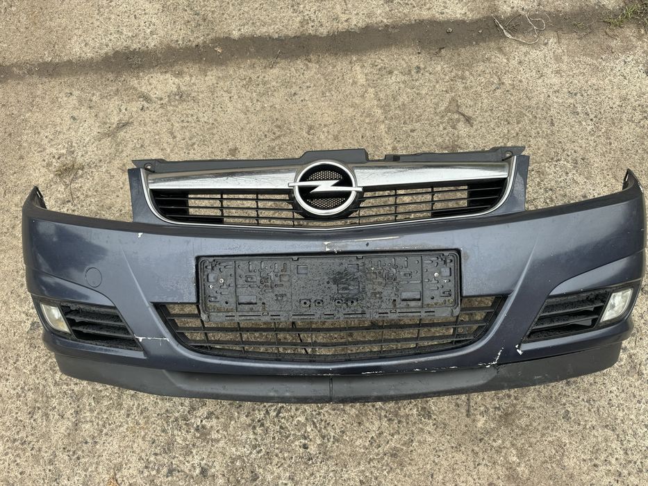 Бампер передній Опель Вектра Ц рестайлінг передний бампер Opel Vectra