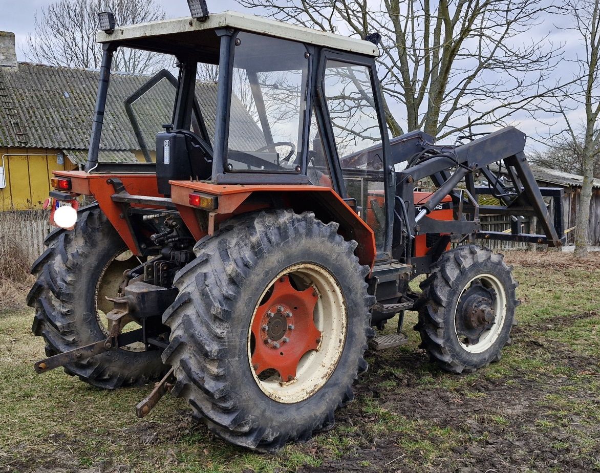 Zetor 6245 z turem