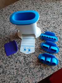 Conjunto Tupperware para moldar massas