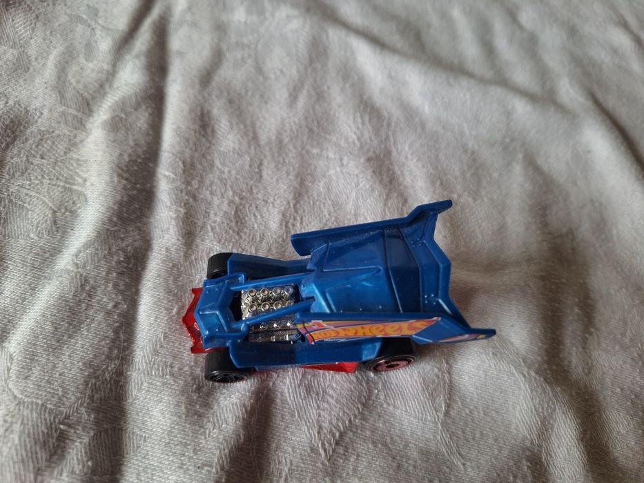 Samochodzik Hot Wheels Dirty Outlaw