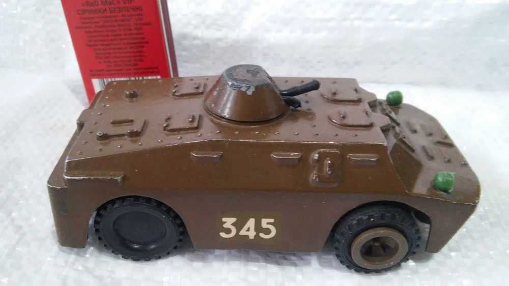 Игрушки СССР БТР