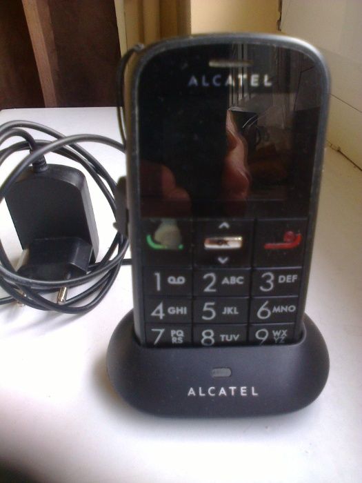 Telefon Alcatel -komórkowy