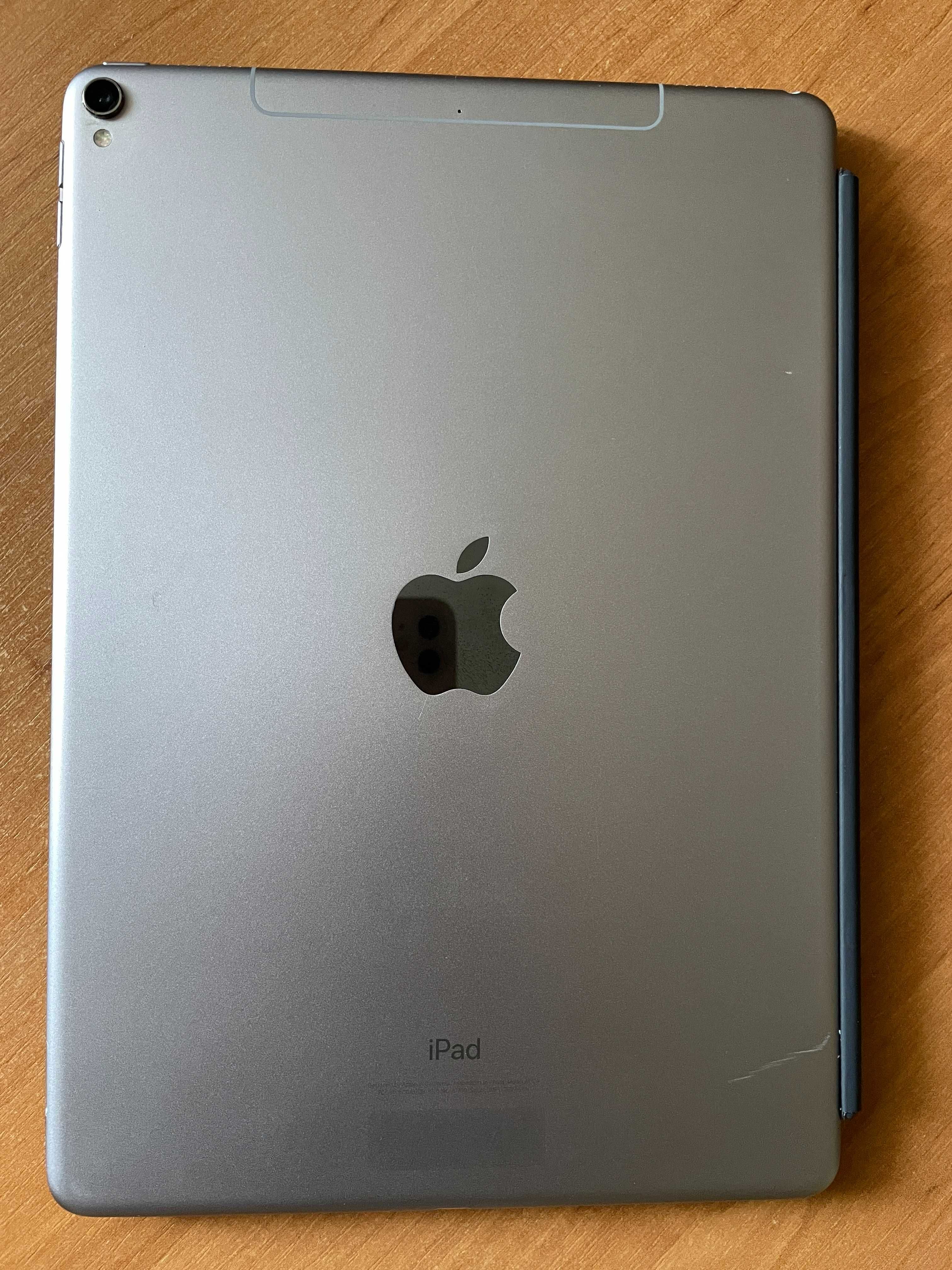 iPad Pro 10.5. 256 Gb.+ Ipad Pro Smart Keyboard