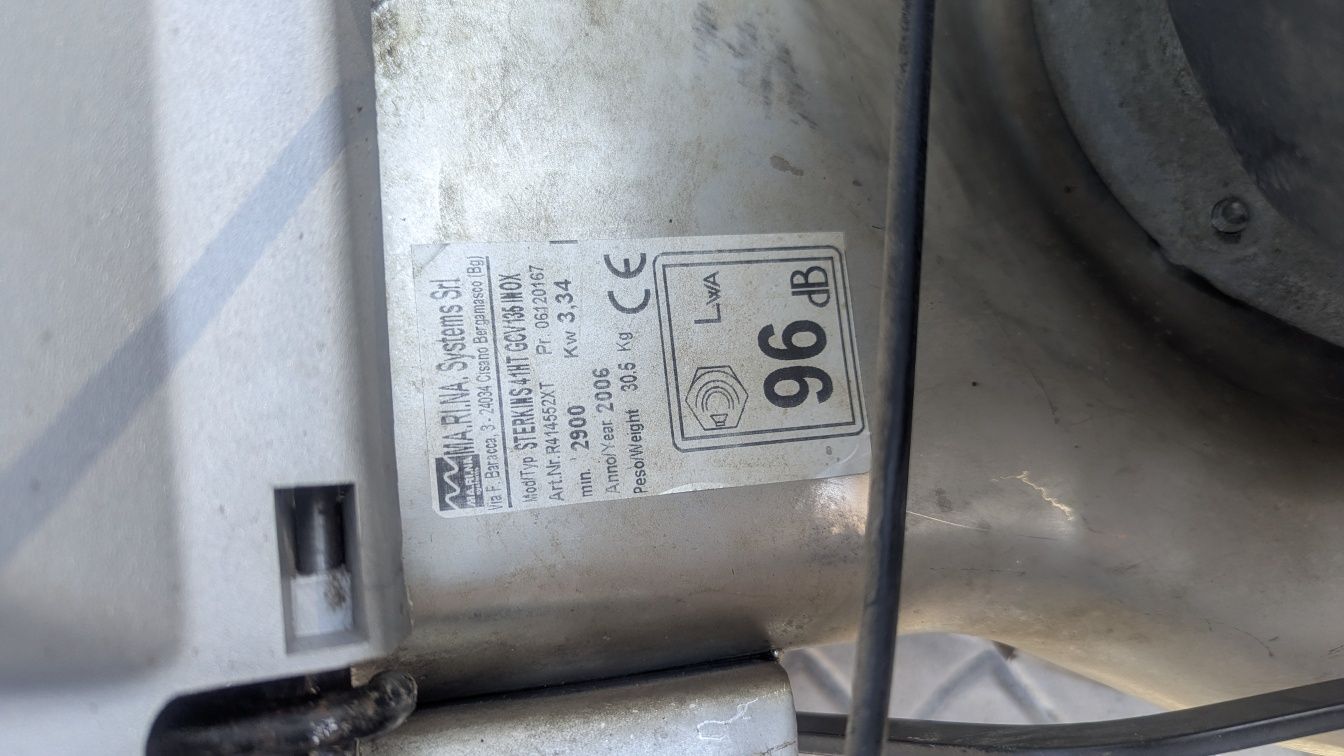 Máquina cortar relva