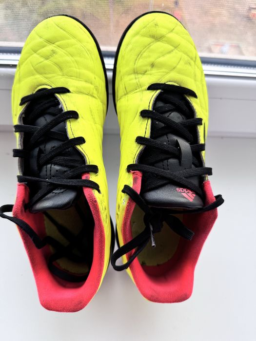 Продам бутсы adidas размер 36 и 2/3