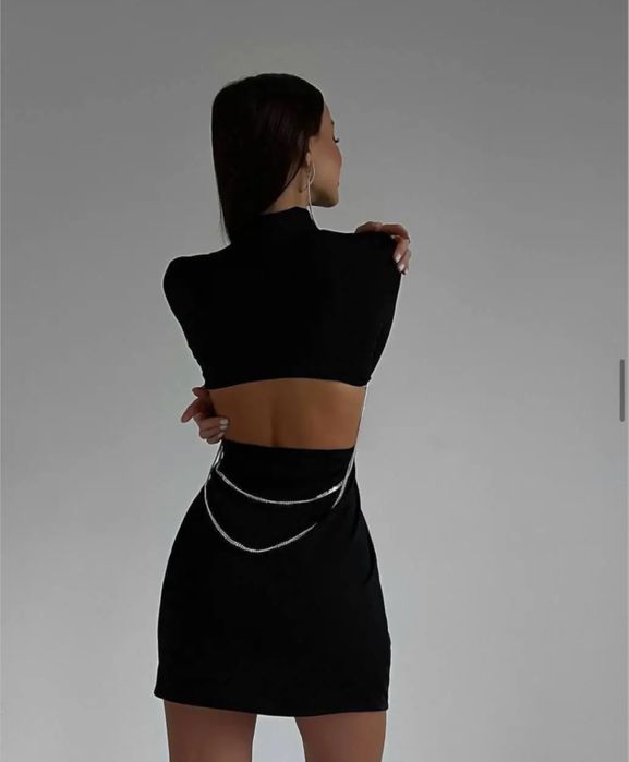 Нове оксамитове міні-плаття