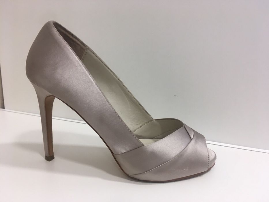 Sapatos Aldo muito elegantes