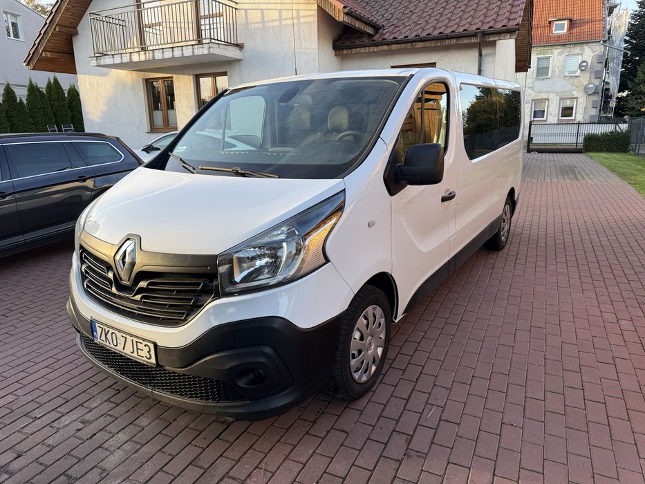 Renault Trafic Long 9 osobowy 2016 1.6 125km Salon Polska  Faktura