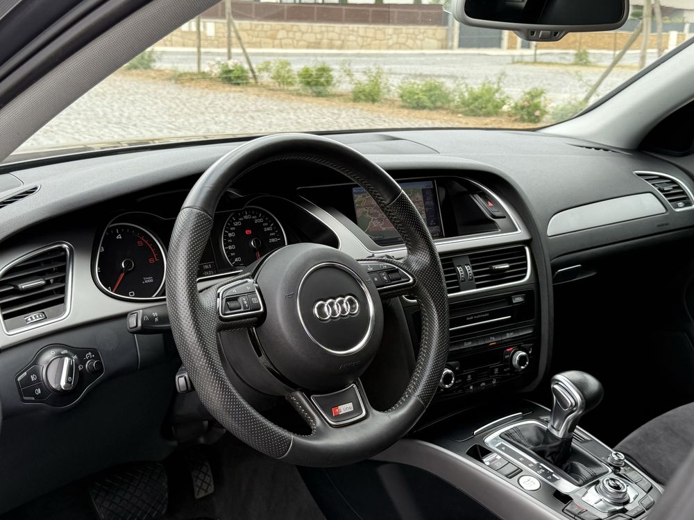 Audi A4 B8.5 2.0Tdi S-Line Sport Pack