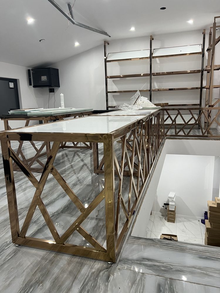 Nowoczesne Regał sklepowy wystawa space wall metal szklo Butik