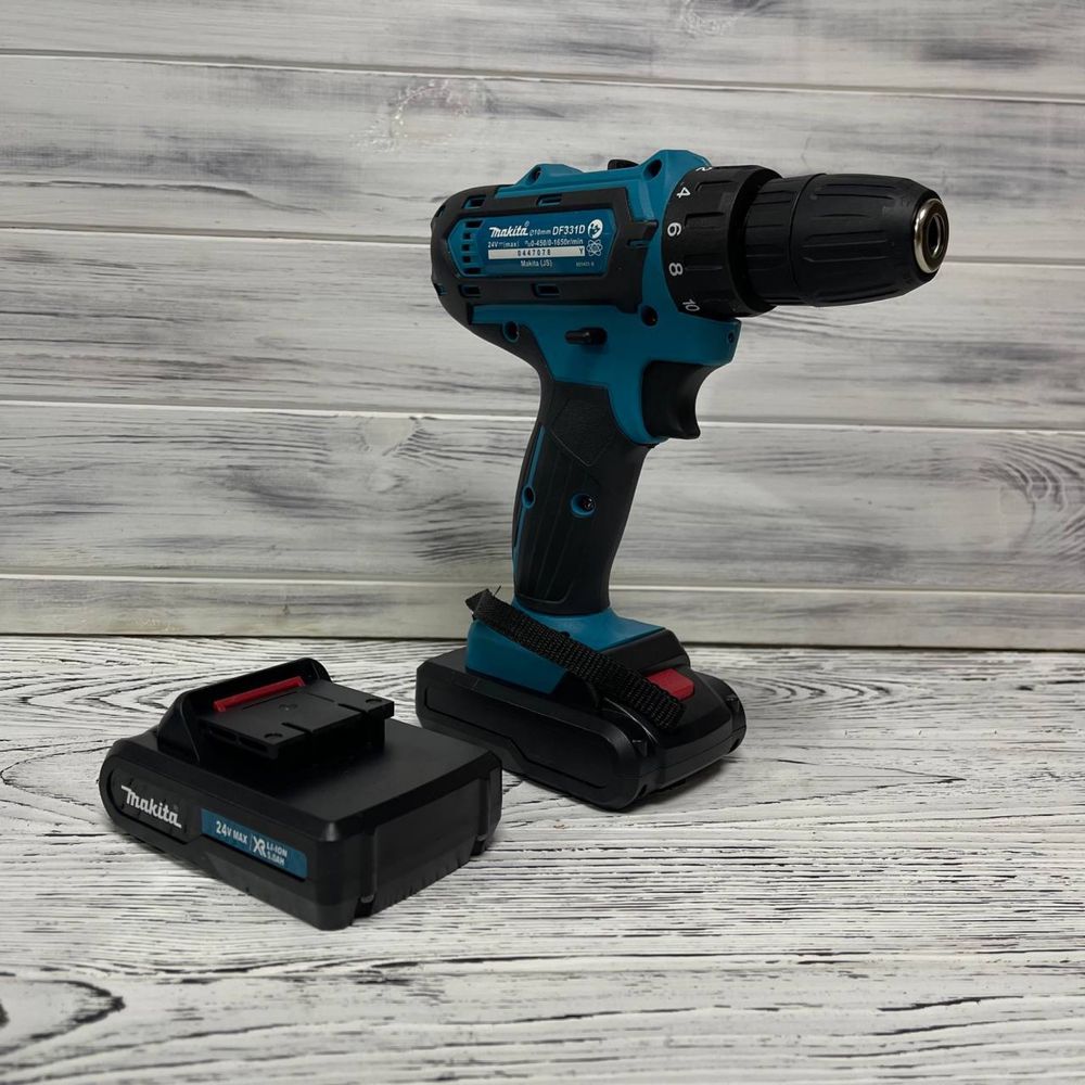 РОЗПРОДАЖ Шуроповерт  Makita с набором инструментов 24 V 2 акамулятора