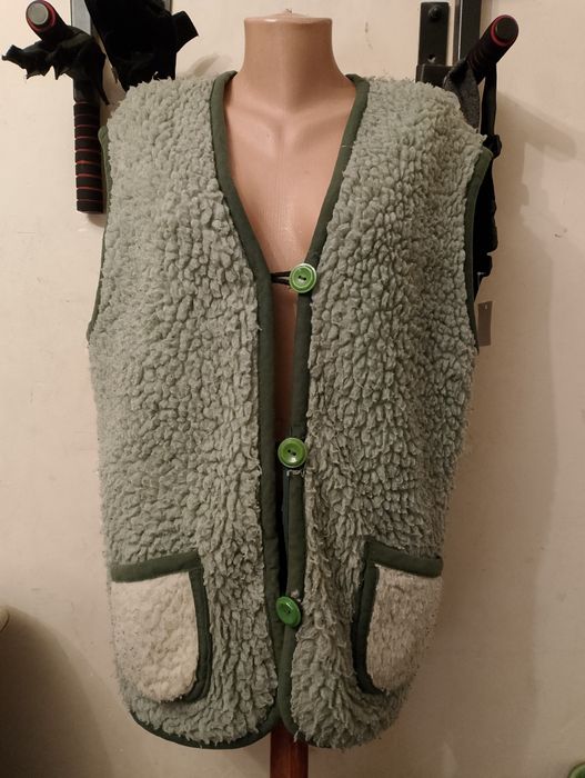 Жилет 100 % шерсть