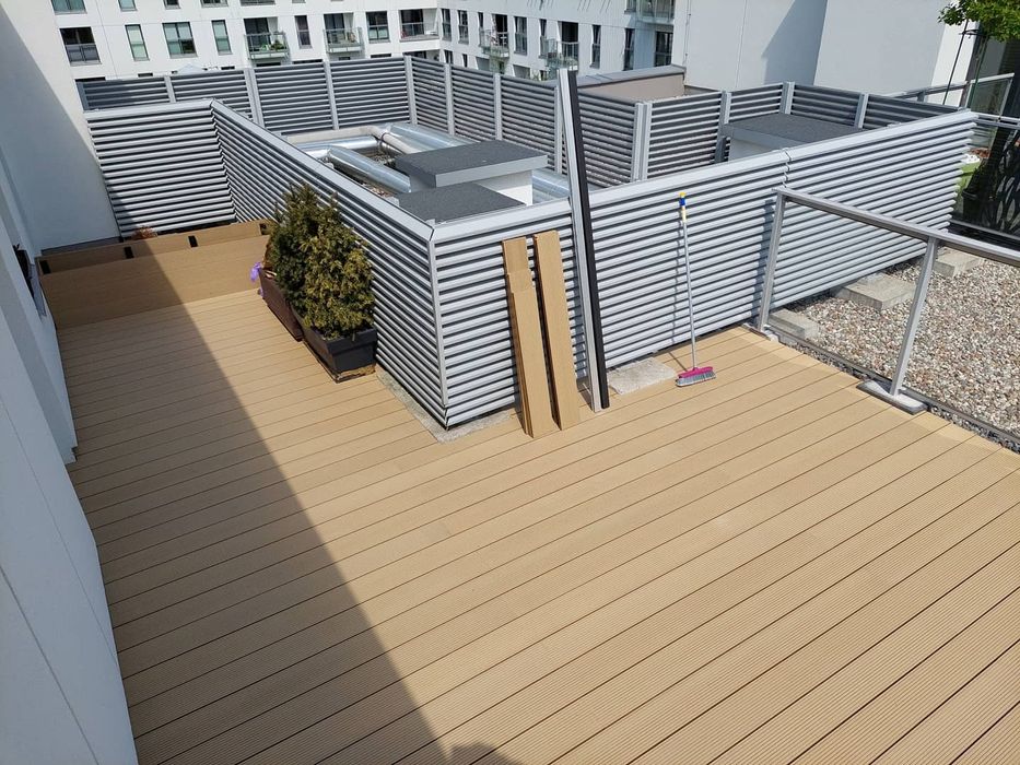Taras / deski kompozytowe i drewno natur. /zadaszenie tarasu / balkony