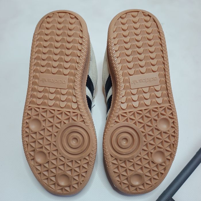 нові оригінальні Adidas Samba XLG p36.5 довжина устілки по факту 23.5с