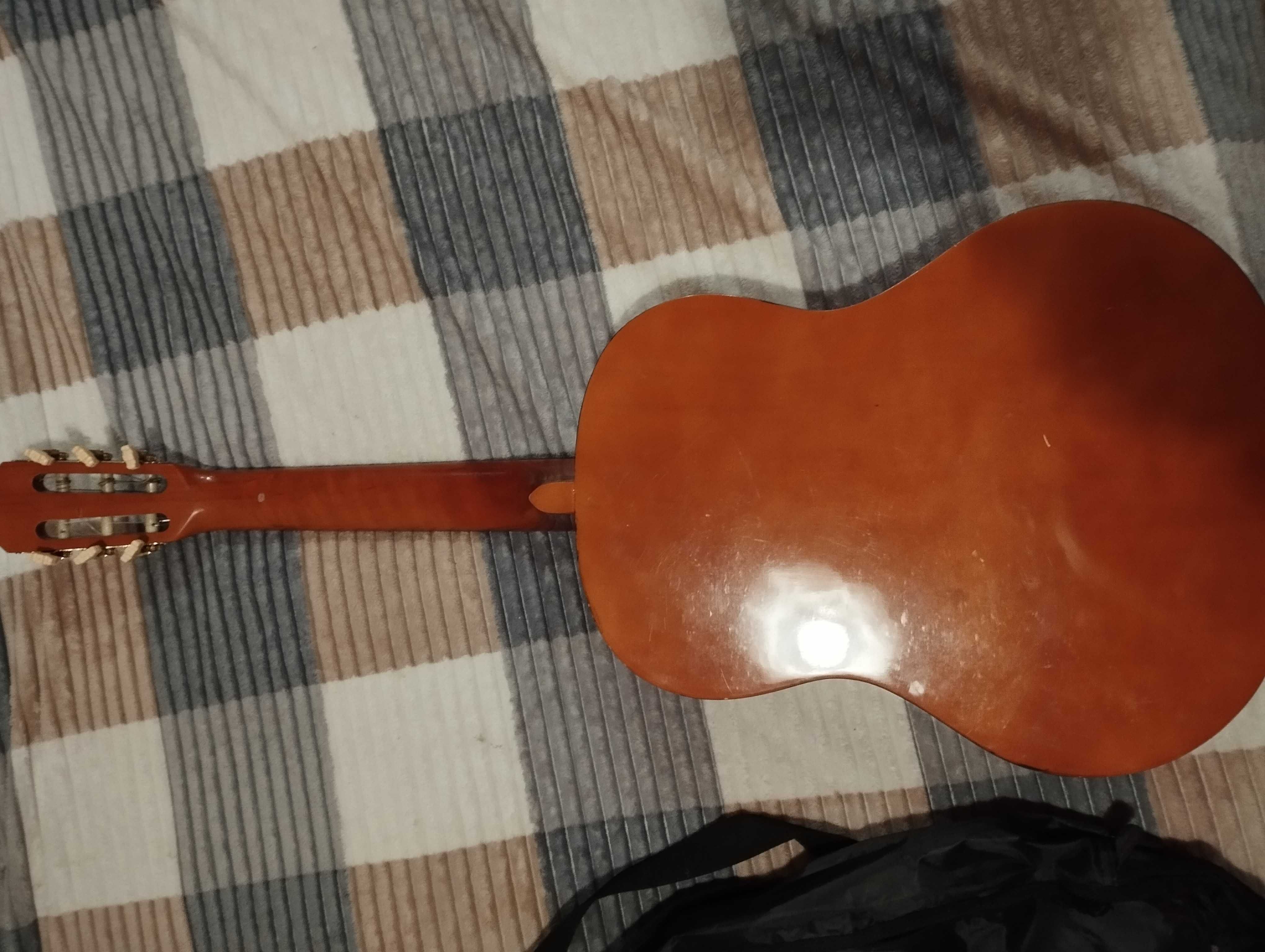 Класична гітара Maxtone CGC 390N з чохлом