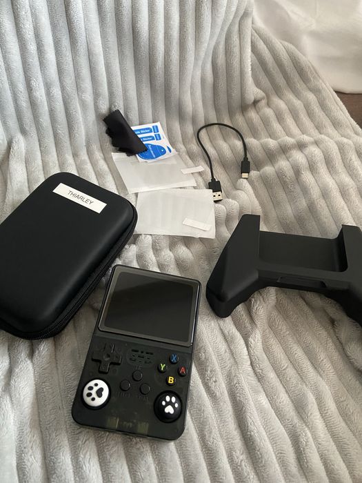 Game boy R36S com ascessorios