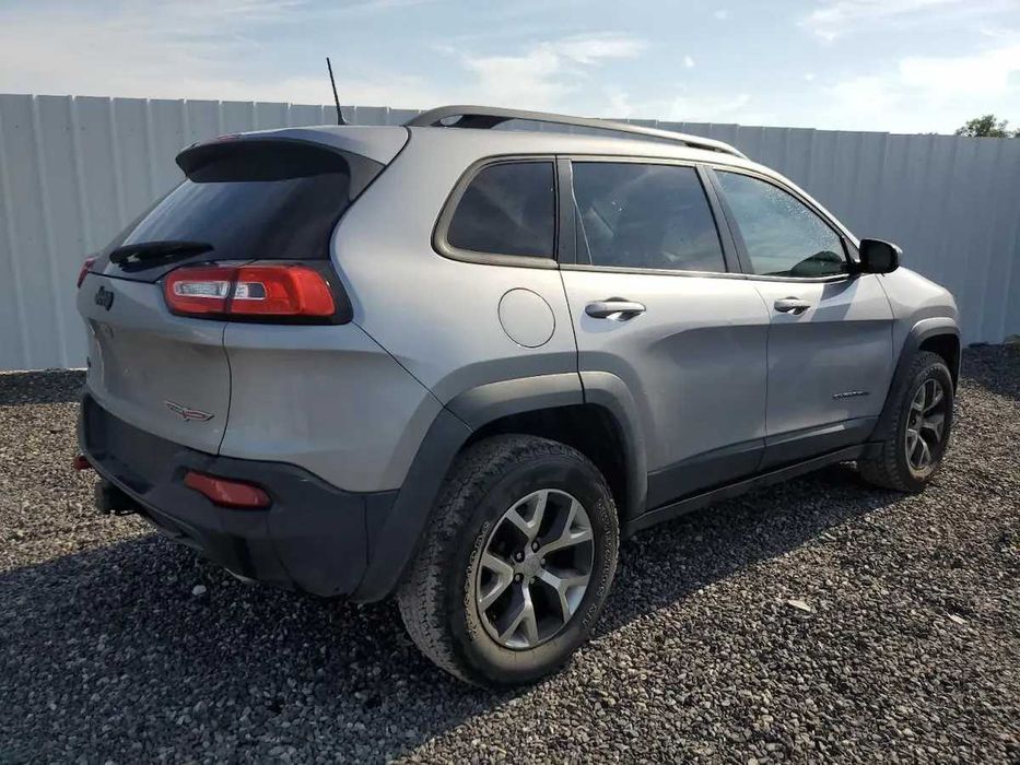 Бампер Jeep Cherokee розборка шрот