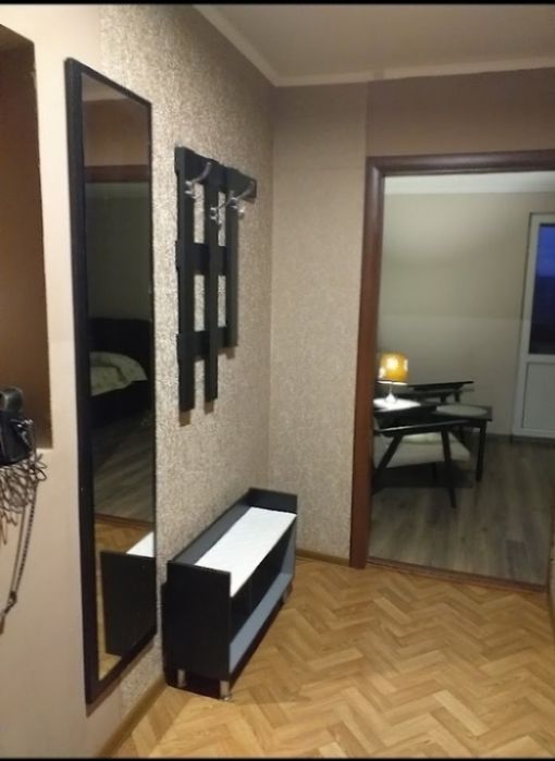 Подобова оренда однокімнатної квартири в нововолинську .