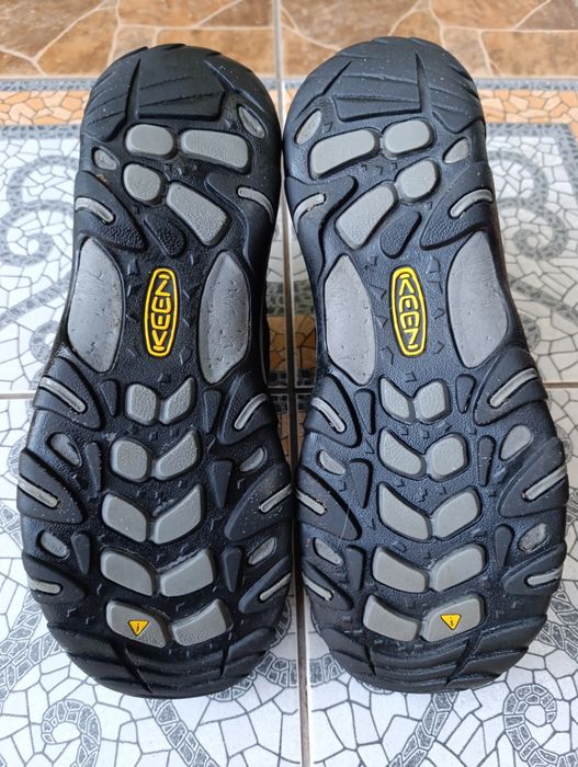 Keen 43р. Чоловічі трекінгові кросівки gore tex.