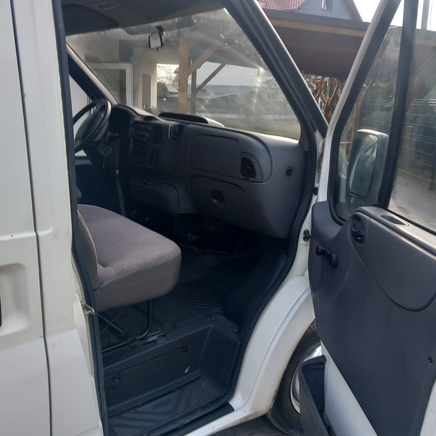 Ford Transit z 2006 roku