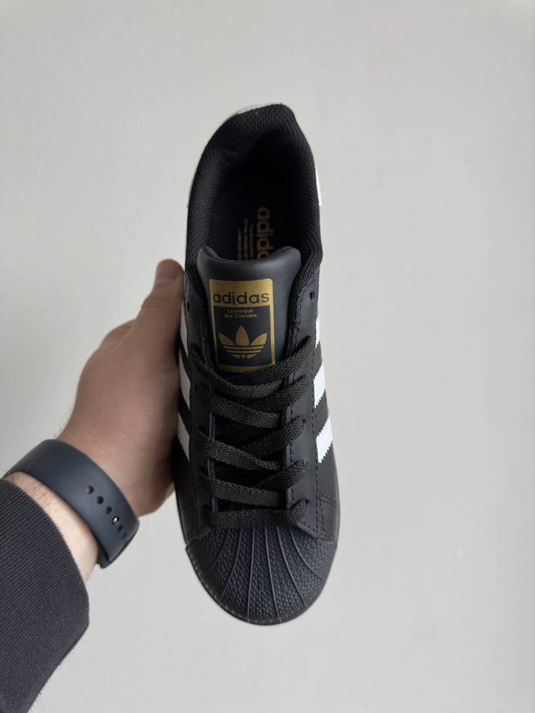 Adidas Superstar Black White Gold Logo 36-45 Суперстари супер стари