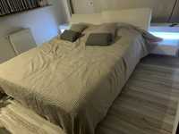 Łóżko z podświetlanymi półkami - odbior osobisty