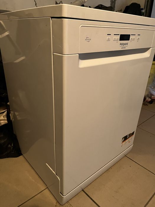 Maquina loiça Ariston Hotpoint