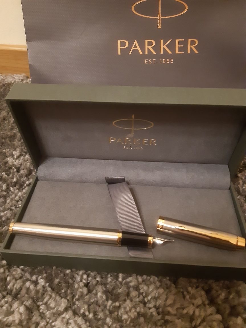 Pióro wieczne Parker GT stalówka srebrny model w torebce nowy
