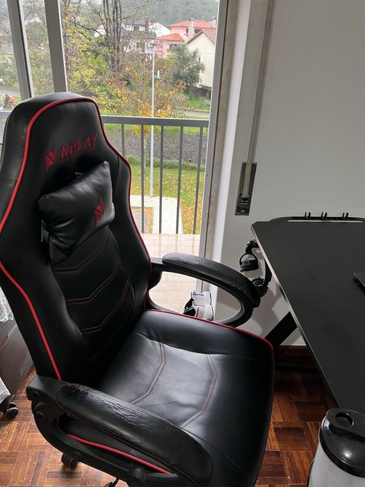 Mesa e Cadeira Gamer