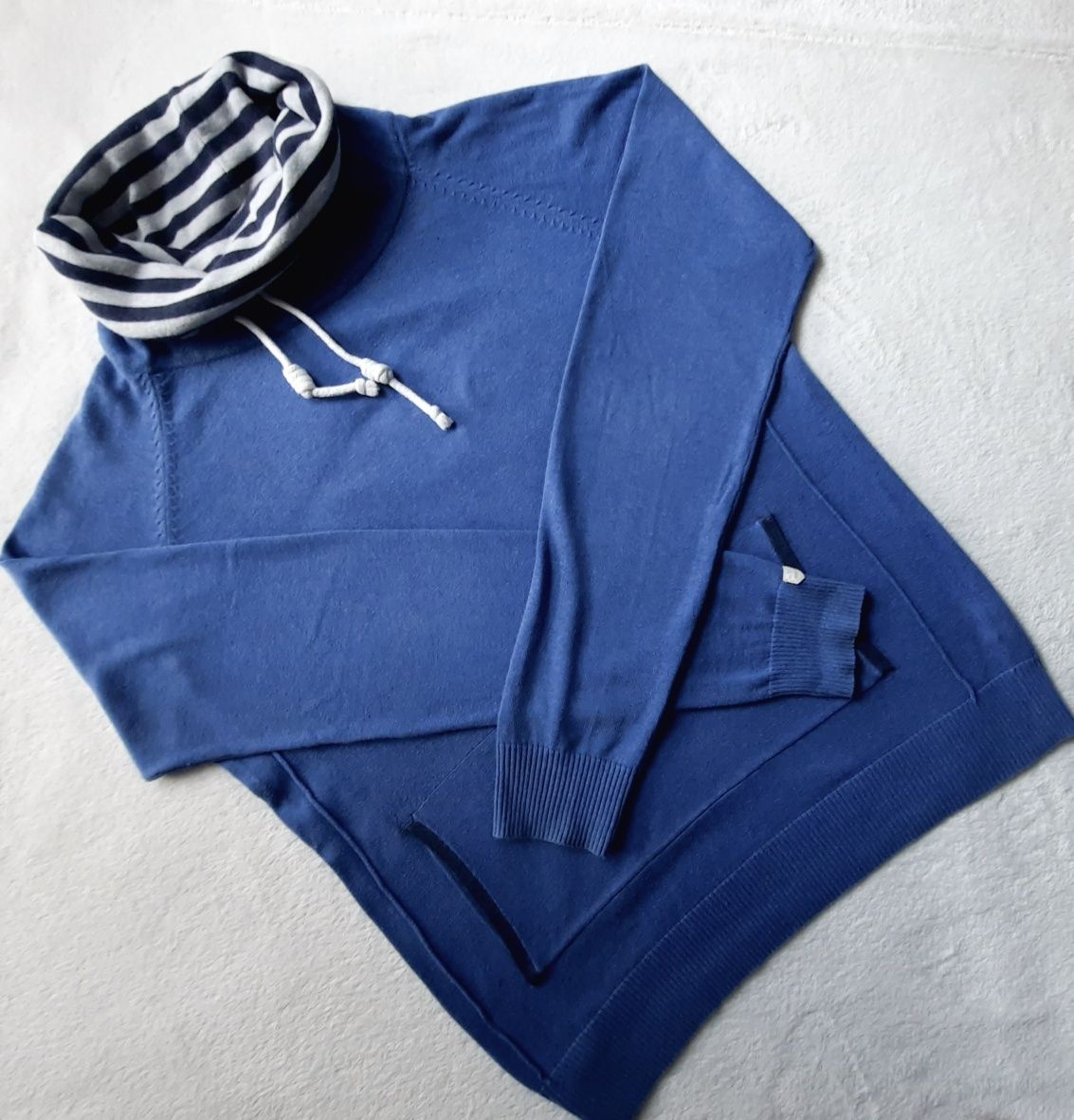 Bluza Reserved niebieska