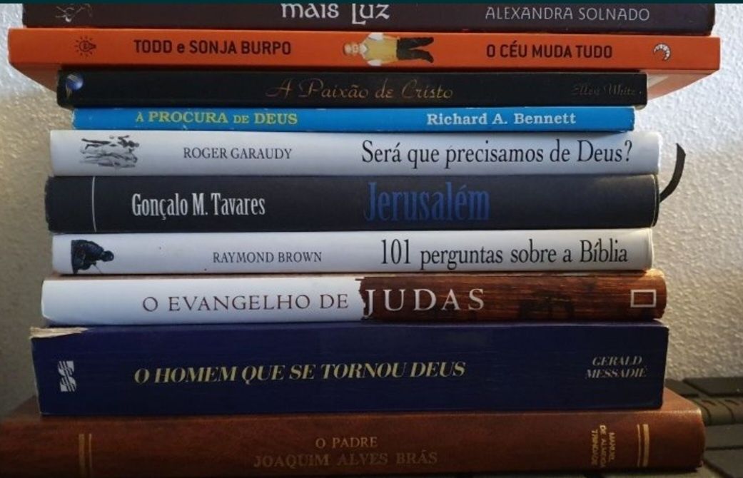 Livros de Astrologia, Tarot auto ajuda e outras ciencias.