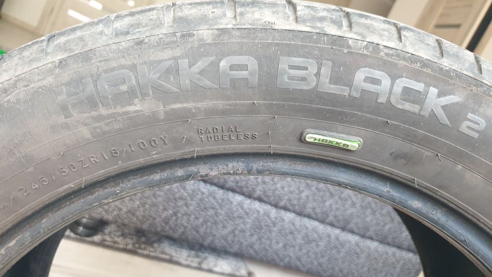 Шини  літні Nokian 245/50 R18