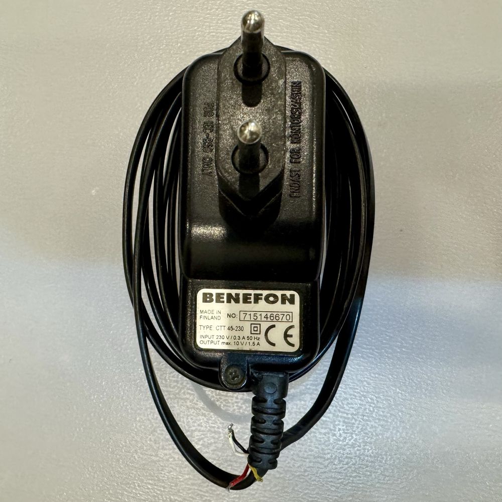Benefon Delta ładowarka sieciowa 10 V 1,5 A